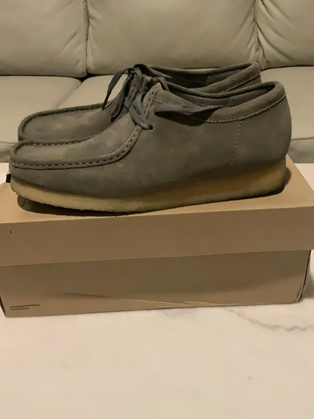 Men’s Grey Suede Wallabee Clark Lace-Up Shoes